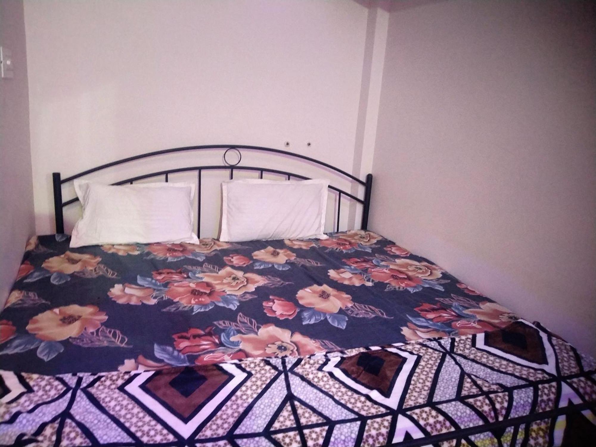 Shivlok Guest House اوجاين المظهر الخارجي الصورة